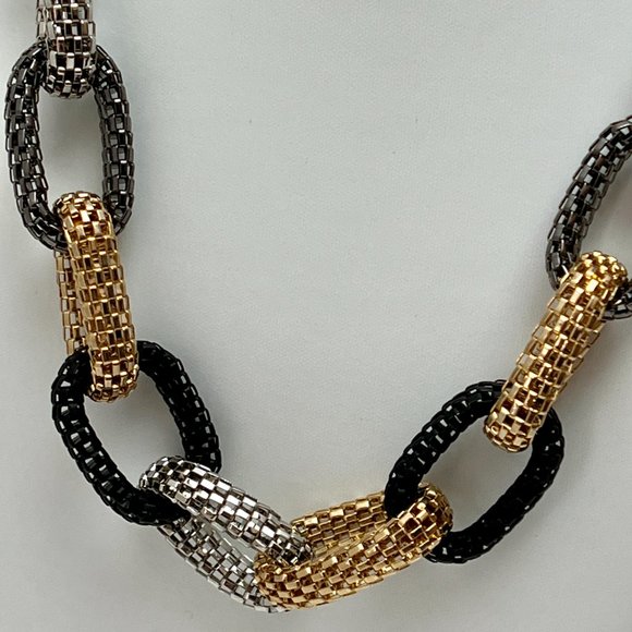Debenhams Jewelry - ❣️NEW❣️Debenhams Deco Rustic Mesh Oval Link Statement Collar Necklace Multi Tone